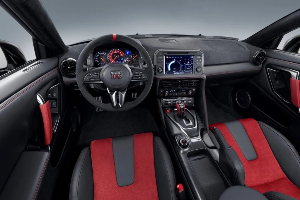 Nissan GT-R NISMO Interior