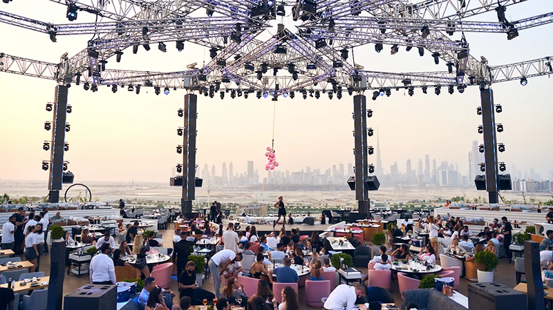 white-dubai-brunch