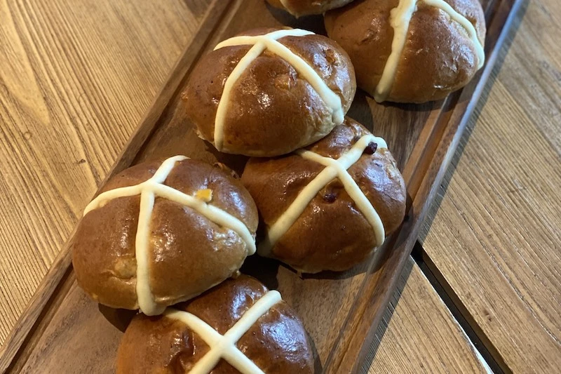London Dairy Cafe_Hot cross buns