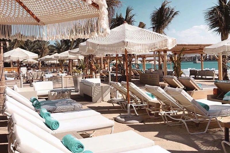 white-beach-article