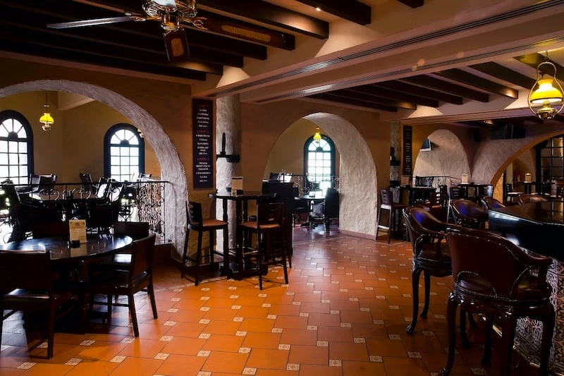Hemingway's Radisson Abu Dhabi