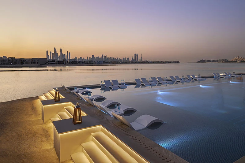 Atlantis white beach
