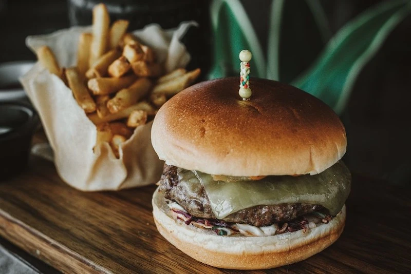 cargo burger and beer deal dubai