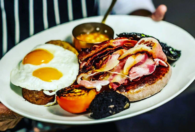 dhow-and-anchor-full-english